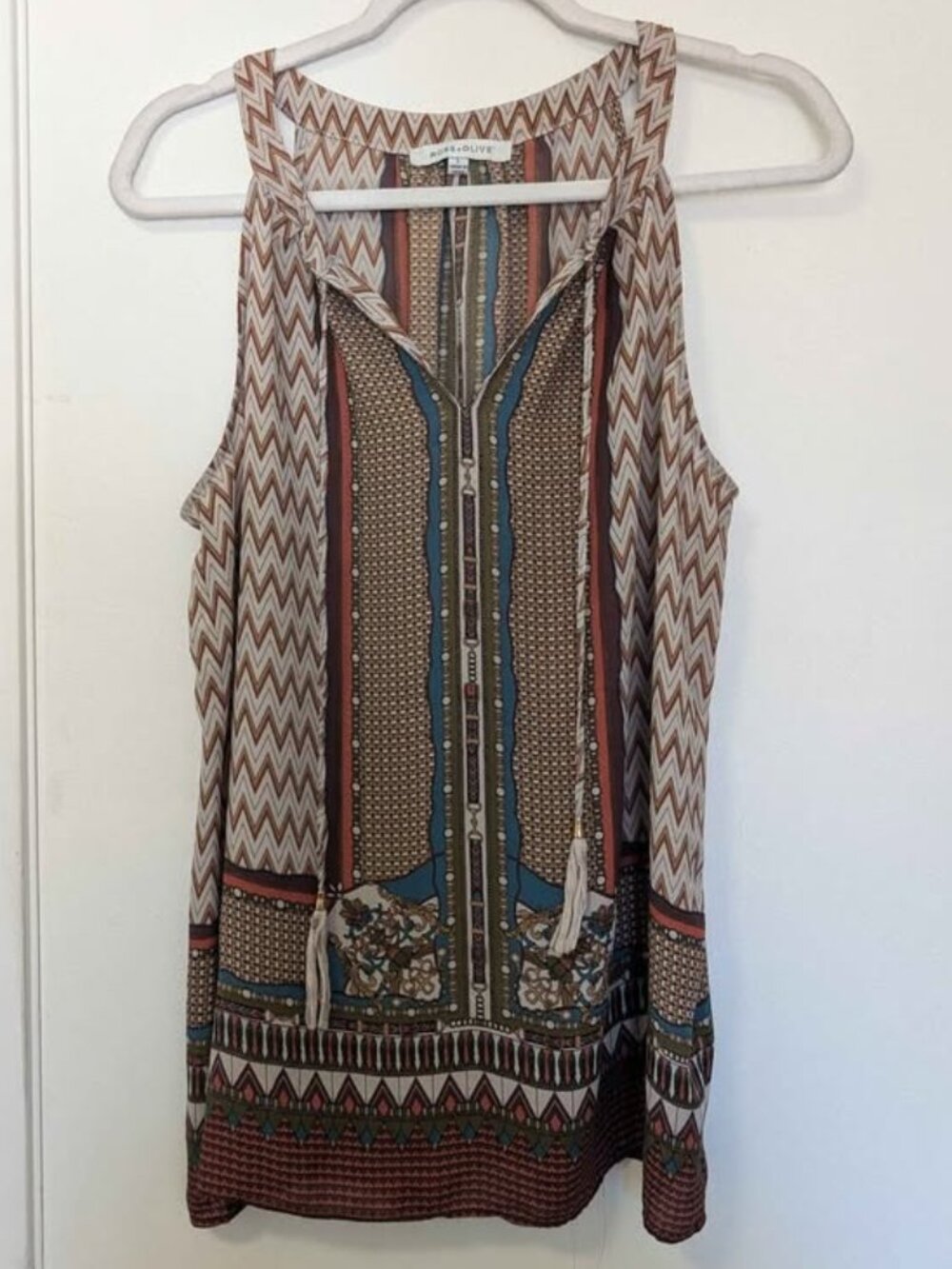 Rose + Olive Sleeveless Geometric Aztec Print Boho Sleeveless Tank Top Size L